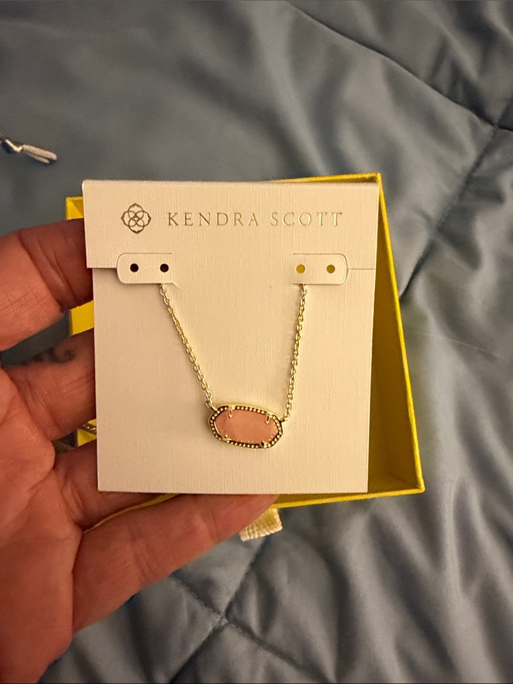 NIB Kendra Scott Rose Pink Elisa Pendant Necklace in Gold Tone